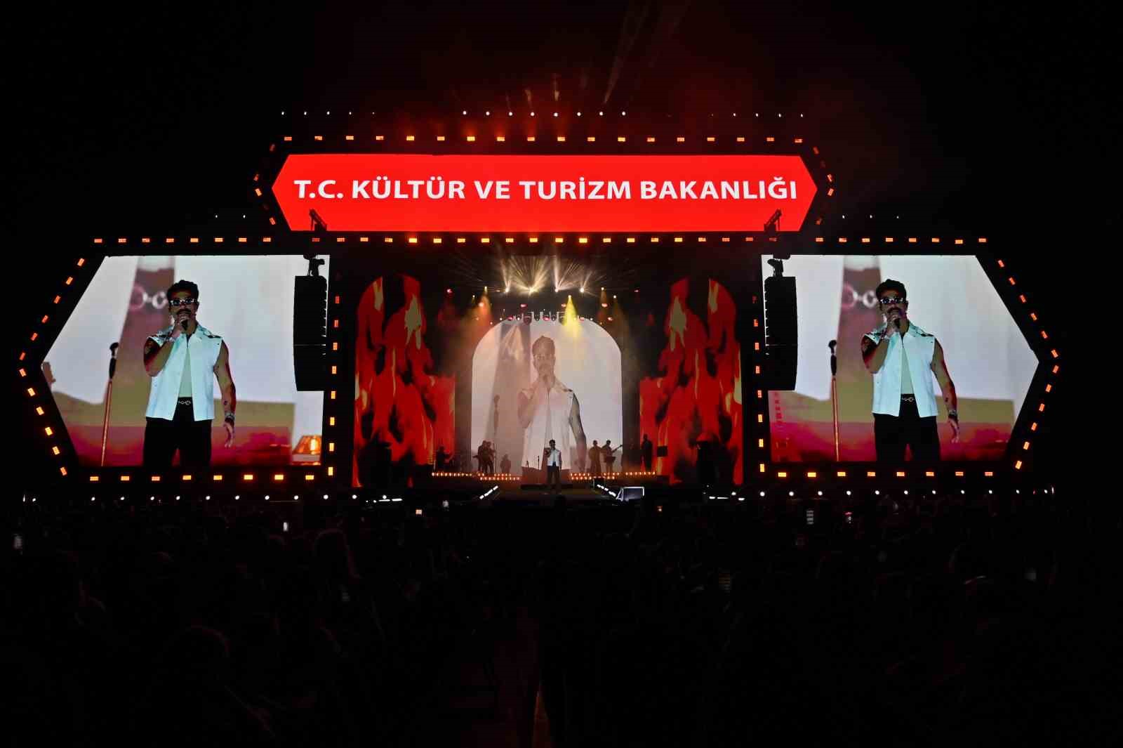 gokhan-turkmen-canakkale-kultur-yolu-festivali-ne-damga-vurdu