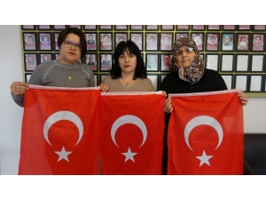 Çanakkaleli Şehit Ailelerinden Demirtaş’ın Tiyatro Oyununa Giden İsimlere Sert Tepki