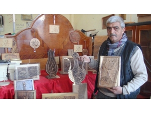 34 Yıldır Ceviz Ağaçlarını Sanat Eserine Dönüştürüyor