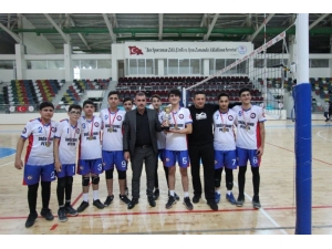 Genç Erkekler Voleybol Turnuvasında Şampiyon Belli Oldu