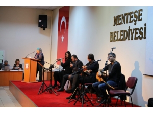 Nazım Hikmet Şiirlerle Anıldı