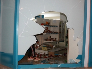 Alkollü Sürücü Motosikletiyle Markete Daldı