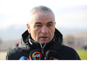 Rıza Çalımbay: “Takımı Güçlendirmeliyiz”
