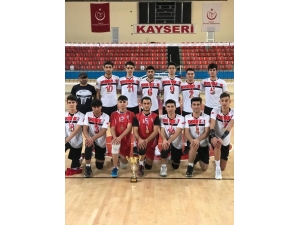 Melikgazi Belediyespor Voleybol Takımı Türkiye Grup Müsabakası Yolunda