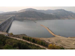 O Barajda Tehlike Çanları: Kuraklık Devam Ederse Çiftçilere Su Verilmeyecek