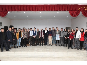 Kursiyerlerden Tiyatro Gösterisi