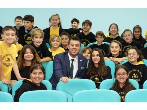 Başkan Sarıkurt Öğrencilere İyi Tatiller Diledi