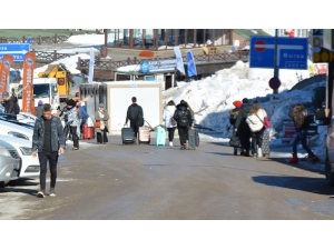 Yarı Yıl Tatili Başladı, Ancak Uludağ’a İlk Gün İlgi Az