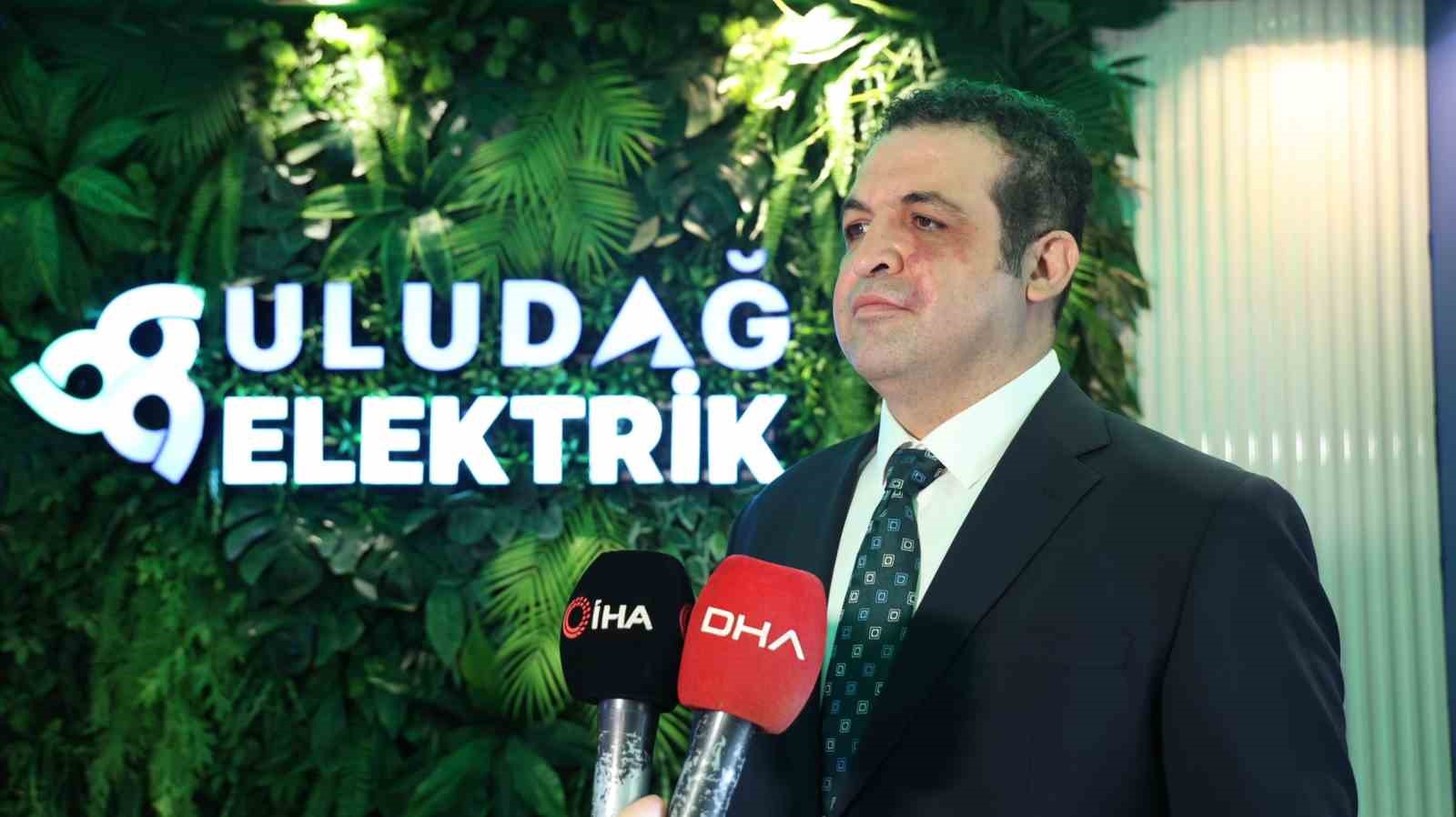 temmuz-ve-agustos-aylarinda-elektrik-tuketimi-rekor-seviyeye-ulasiyor
