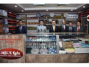 Menemen’deki Sosyal Markette Mahkumların Ürettikleri Ürünler Satılıyor