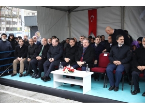 İki Tır İnsani Yardım Malzemesi İdlip’e Doğru Yola Çıktı