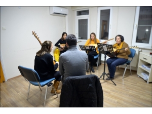 Altıeylül Belediyesi Meslek Edindiriyor