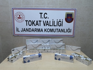 Valizinden 390 Paket Kaçak Sigara Çıktı