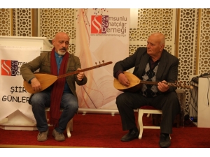 İlkadım’da Şiir Gecesinde Aşıklar Atıştı