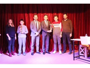 Marmara’da Öğrenciler Bilgi Yarışmasında Ter Döktü