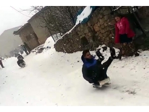 Bu Da Bidonlu Kızak