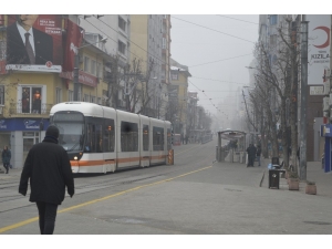 Yoğun Sis Hafta Sonunda Vatandaşları Evde Hapsetti