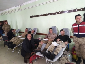 Muradiye’de ‘1 Ünite Kan, 3 Can’ Kampanyası