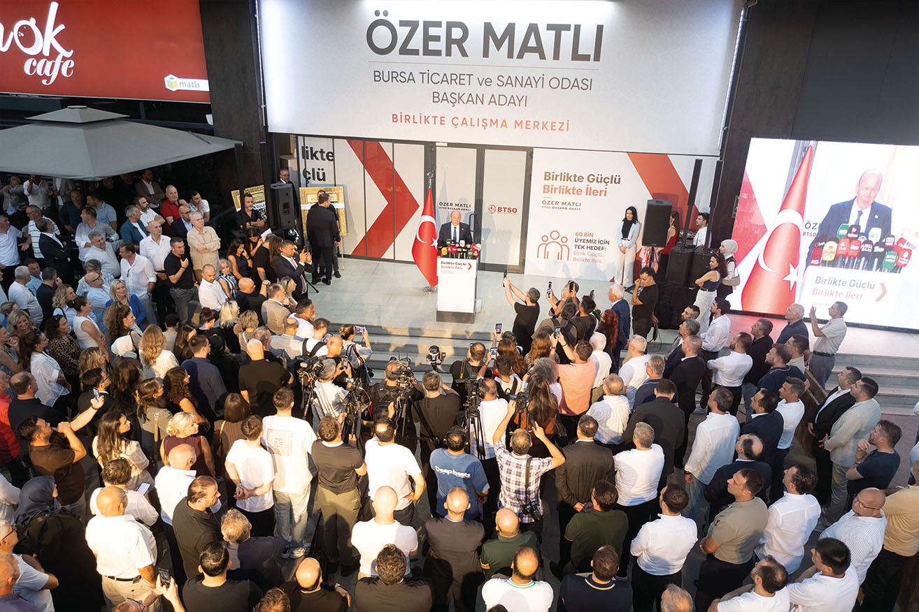 ozer-matli-dan-guclu-mesaj-60-bin-uyemiz-donusume-hazir-asil-yuruyus-simdi-basliyor