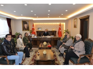 Gaziye Madalyasını Kaymakam Pişkin Verdi