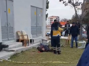 Kuzenlerin Kavgası Kanlı Bitti: 1 Ağır Yaralı