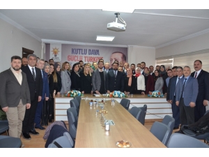 Ak Parti Balıkesir İl Yönetimi Tanıtıldı