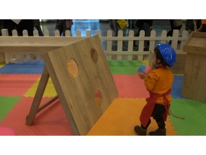 Minikler Macera Parkurunda Ter Döktü