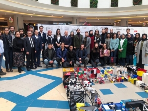 Mimarlık Ve Tasarım Fakültesi’nden Göz Kamaştıran Sergi