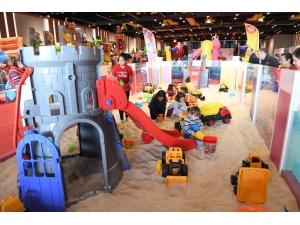 Konyaaltı Belediyesi Çocuk Festivali Başladı