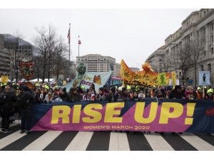 Abd’de Binlerce Kadından Trump Karşıtı Gösteri