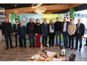 Başkan Yanmaz Hamsifest’e Katkıda Bulunan İş Adamlarına Plaket Verdi