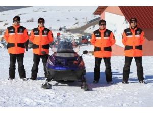 Jak Timi Kayak Merkezinde Görevde