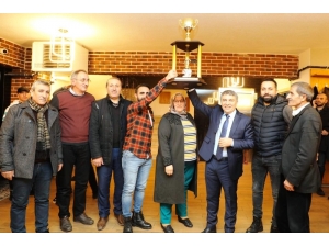 Başkan Şayir, Şampiyon Dilovası’nı Ağırladı