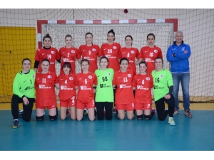 Anadolu Üniversitesi Kadın Hentbol Takımı Ligin İkinci Yarısına Galibiyetle Başladı