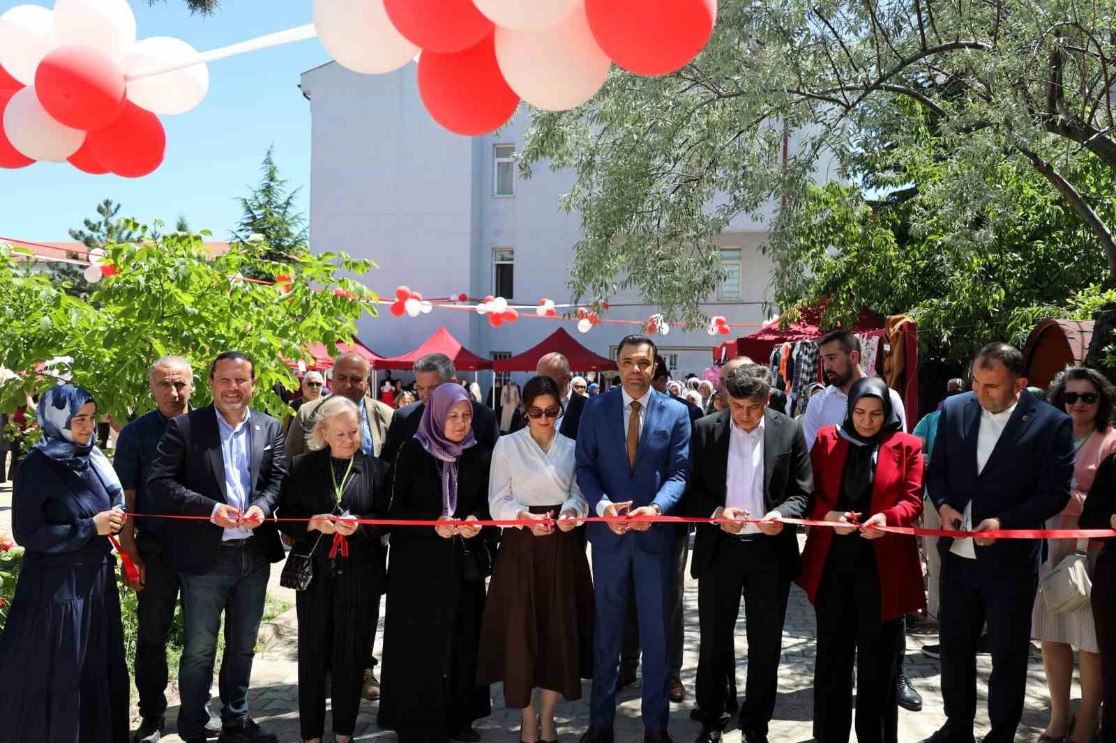 bilecik-te-el-emegi-urunler-begeni-topladi