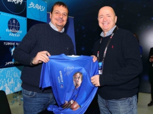 Ergin Ataman’dan Tegv İçin Bağış Etkinliği