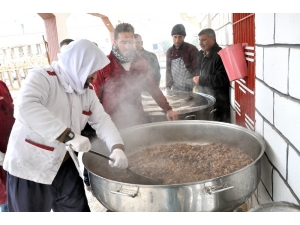 Ak Parti’li Özhaseki Akçakale’de