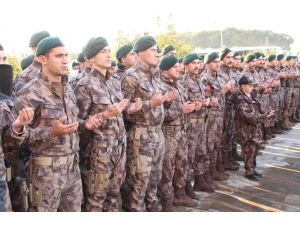 Antalya’da Pöh Timleri Dualarla Suriye’ye Uğurlandı