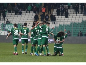 Tff 1. Lig: Bursaspor: 1 - Fatih Karagümrük: 0 (İlk Yarı)