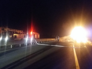 Gelibolu’da Saman Yüklü Kamyon Alev Aldı