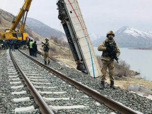 Mayınlı Saldırıda Devrilen Vagonlar 4. Yılında Kaldırıldı