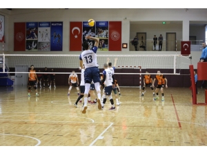 Haliliye Belediyespor Liderliğini Sürdürüyor