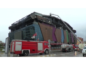 Kocaeli’deki Avm Yangını Bu Sözlerle Anlattı: