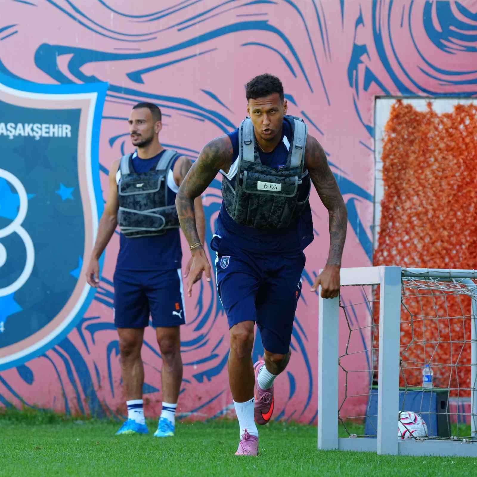rams-basaksehir-yeni-sezon-hazirliklarina-devam-ediyor