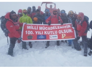 Şehitleri 3 Bin 54 Metrede Andılar