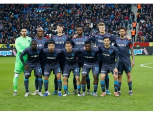 Trabzonspor, Rakiplerine Gol Yağdırıyor