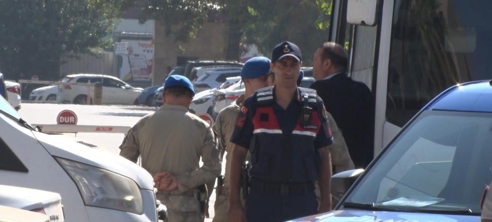 menderes-teki-rusvet-operasyonunda-carpici-detaylar-ruhsat-pazarliginda-250-bin-dolar-ve-poset-dolusu-para
