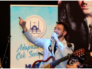 Sanatçı Orhan Ölmez Sakarya’da Sevenleri İle Buluştu