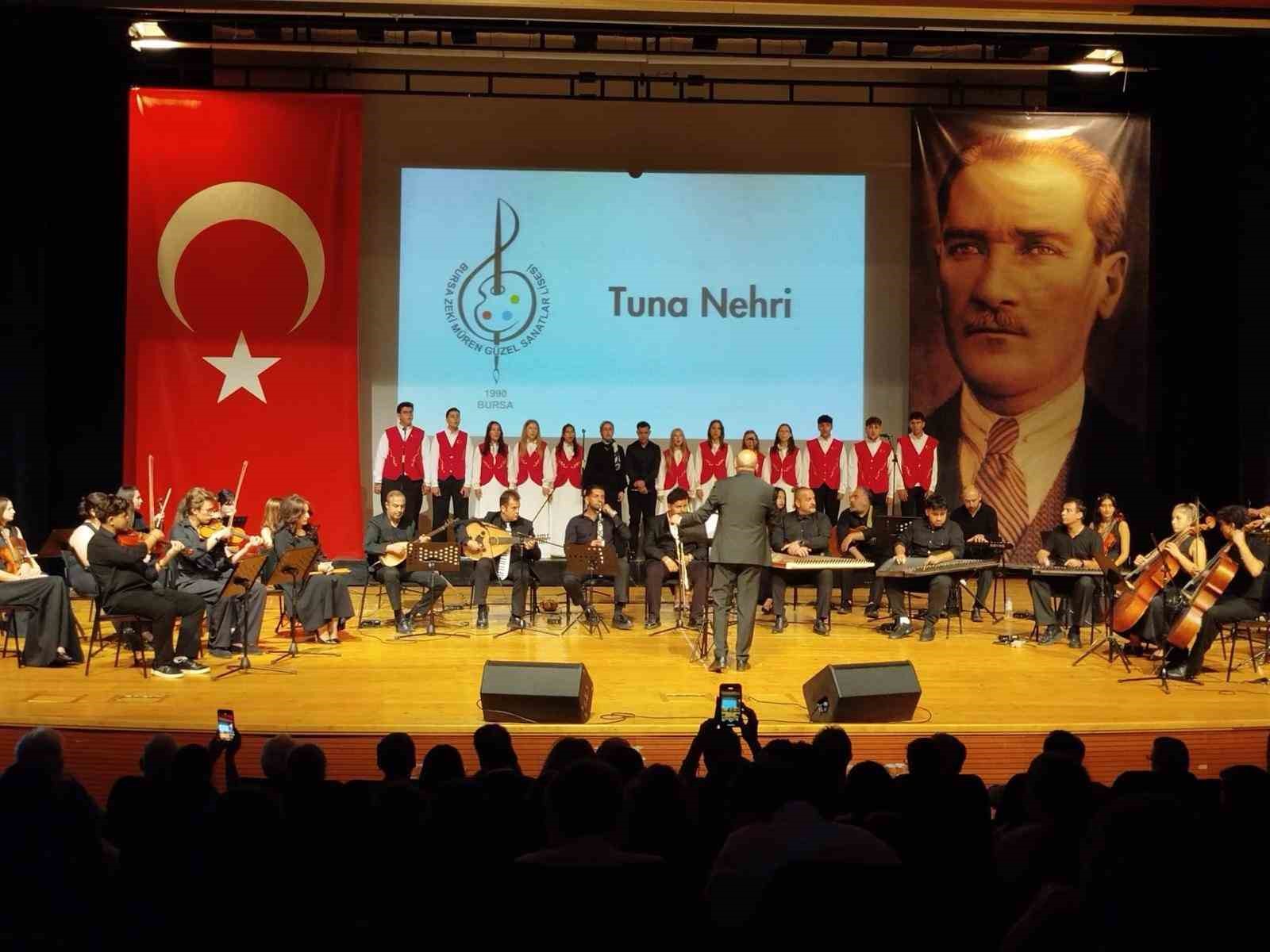 bursa-nin-kayip-ezgileri-15-temmuz-destaniyla-yankilandi