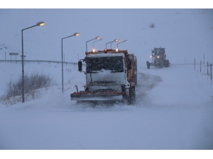 Erzincan’da 48 Köy Yolu Ulaşıma Kapandı
